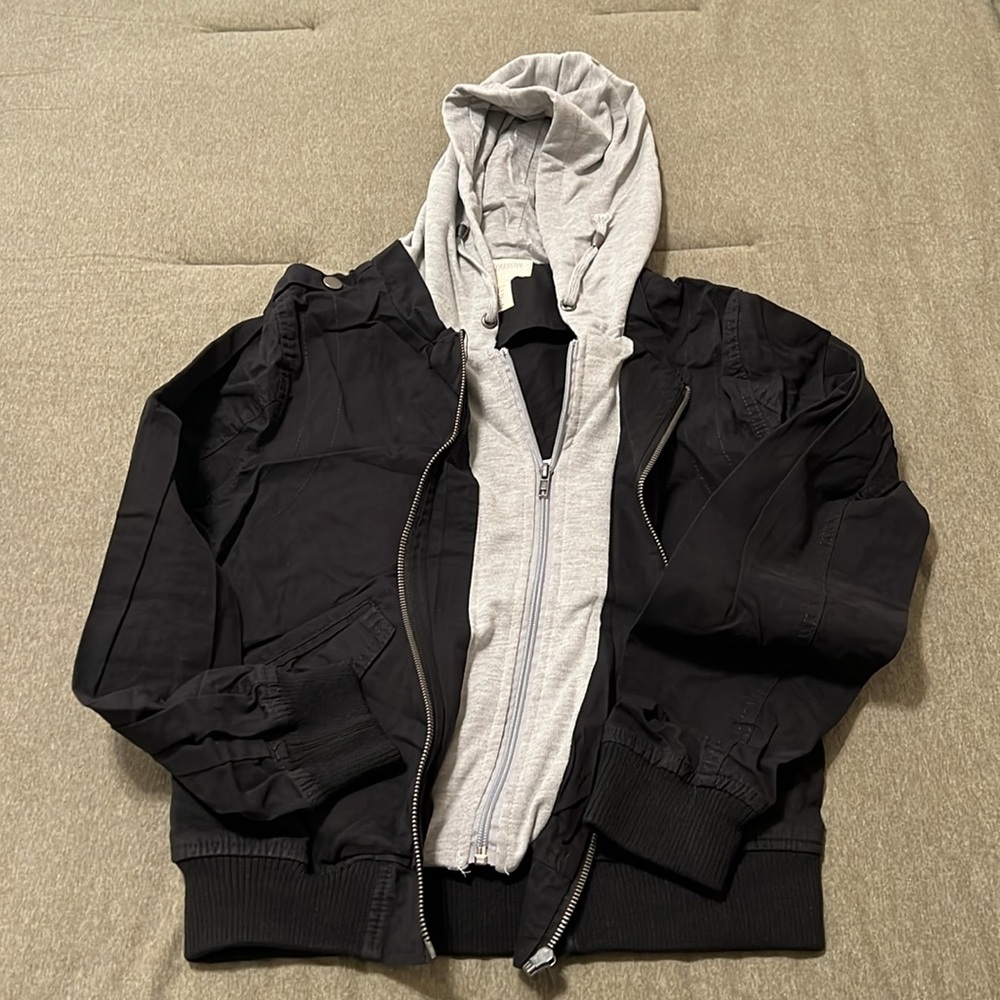 Sky and Sparrow Black and Grey Jacket Size Large